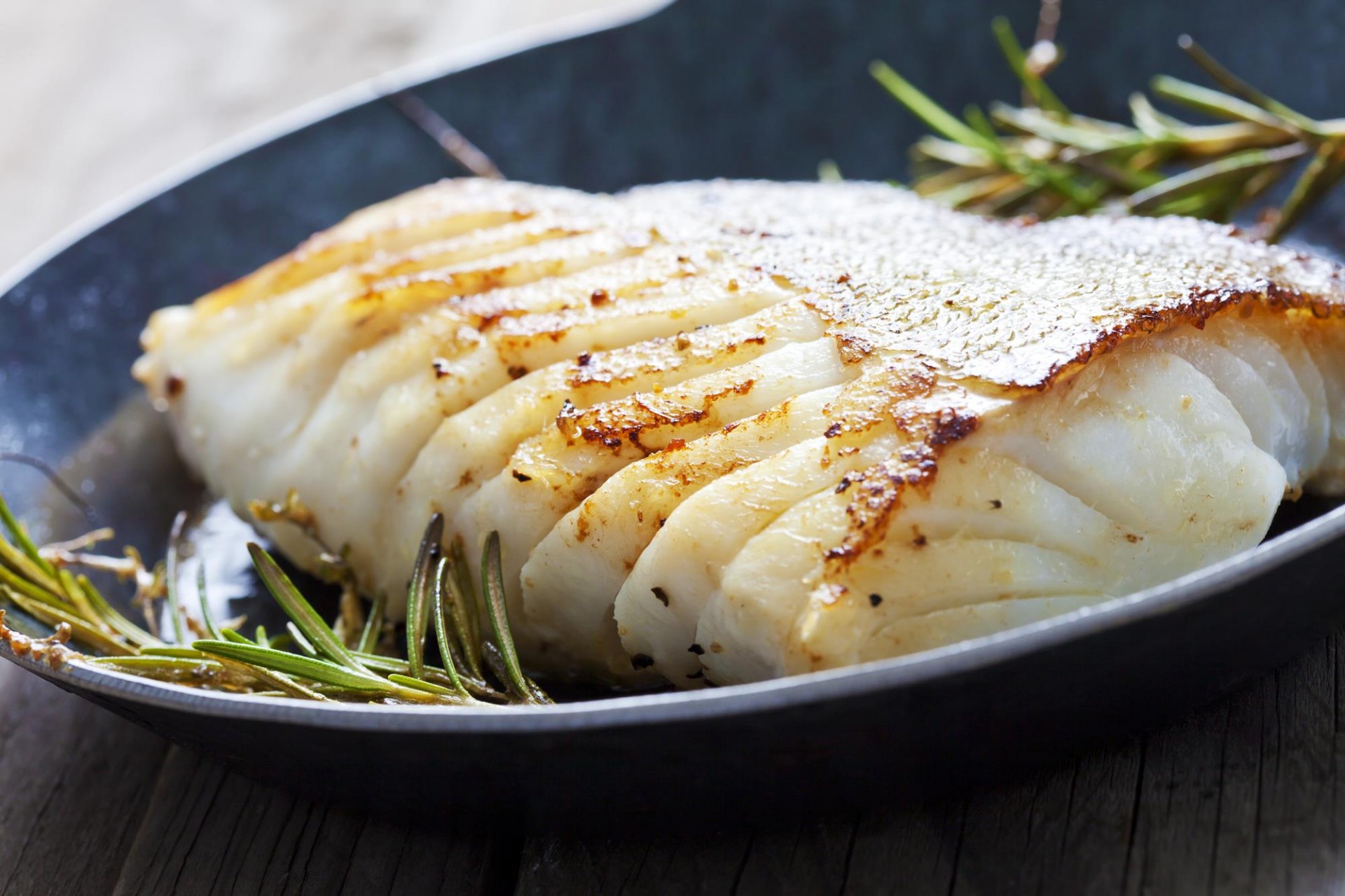 Cod Fillets Skin On, Boneless 140170g